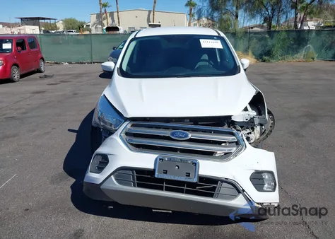 2017 Ford Escape Se из США, поврежденный, VIN 1FMCU0G94HUB83182